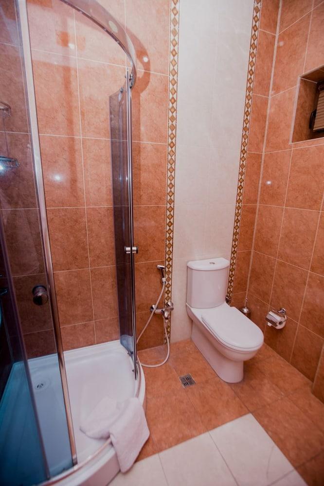 Astola Hotel Baky Esterno foto