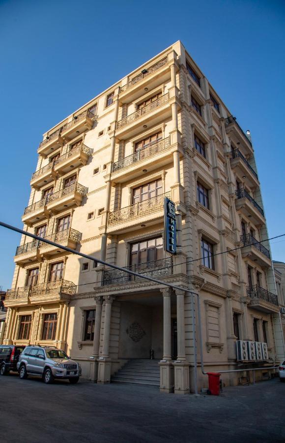 Astola Hotel Baky Esterno foto