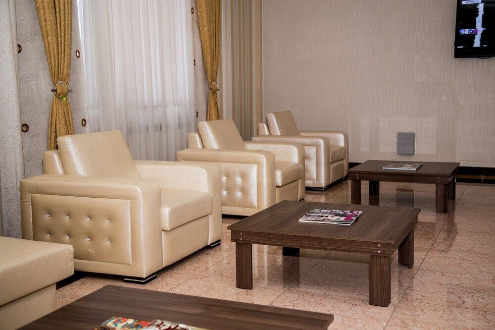Astola Hotel Baky Esterno foto